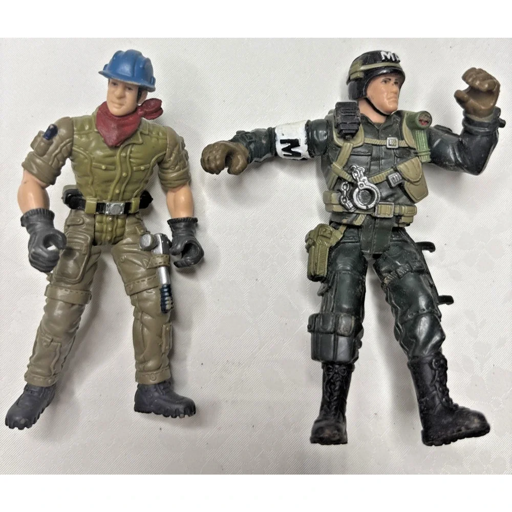 Military Action Figures Lot of 7 GI Joe Style Army Toys - Picture 2 of 5